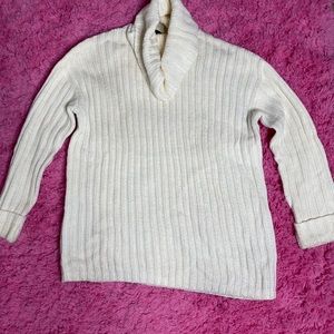 Turtle neck sweater